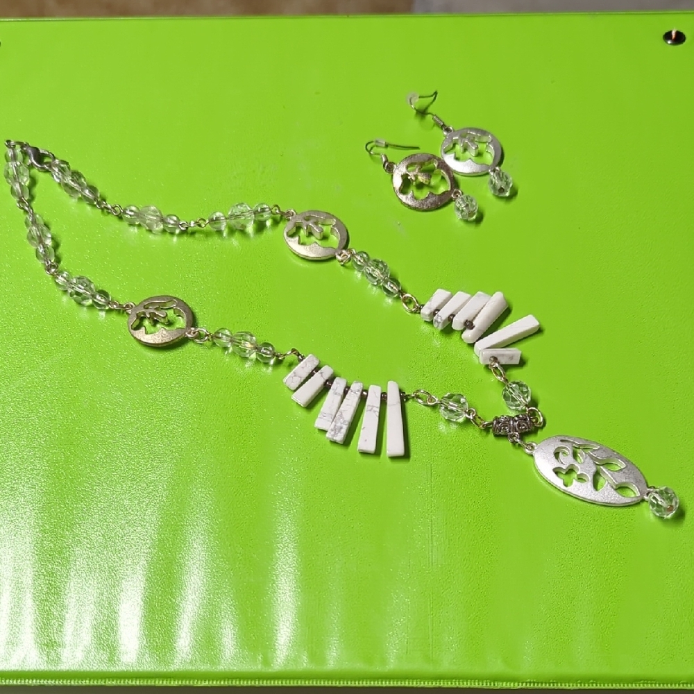 Elegant Silver and White Necklace Set